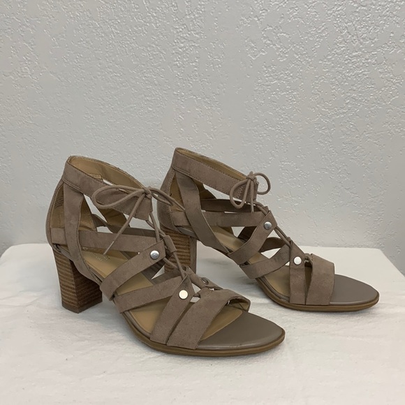 Chunky Heel Sandals, Size 9.5M - Picture 1 of 10
